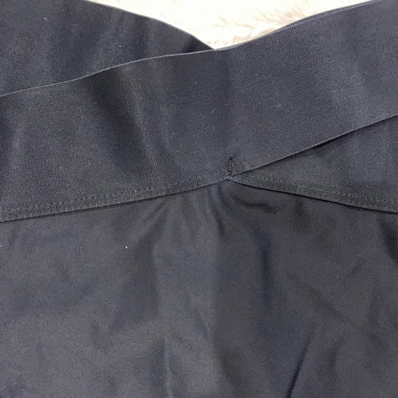 **HP** Zara sold-out two piece black Bikini with cut out waist-hip - Picture 7 of 8